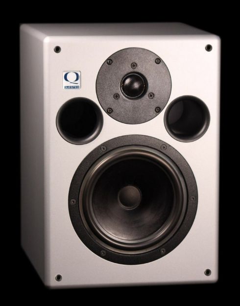 Picture of Quested  Studio Monitor  Active  2 Way  6½"+Dome  120+70W