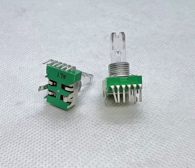 Picture of A&H Potentiometer 11mm illuminated RV112BF40E1175AL