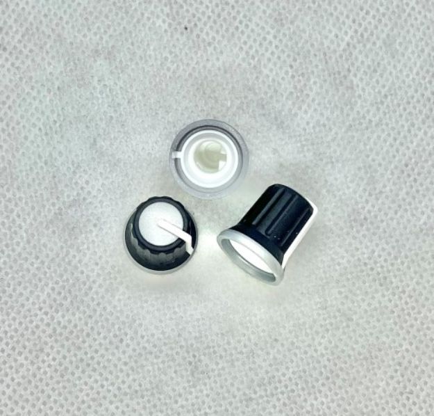 Picture of A&H Knob Black /White line /Silver skirt